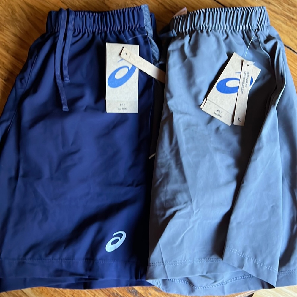 2 pairs of men’s asic shorts